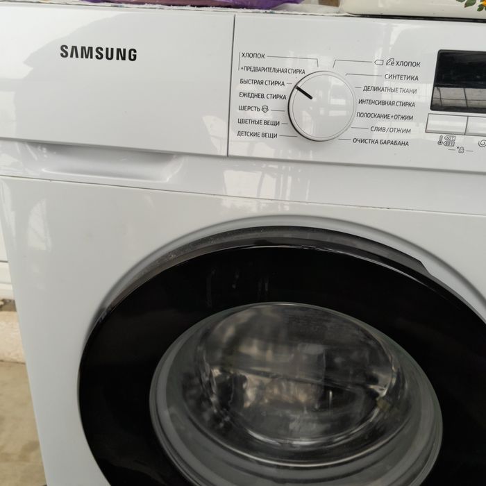 Стиральная машина" САМСУНГ"АСТАНА