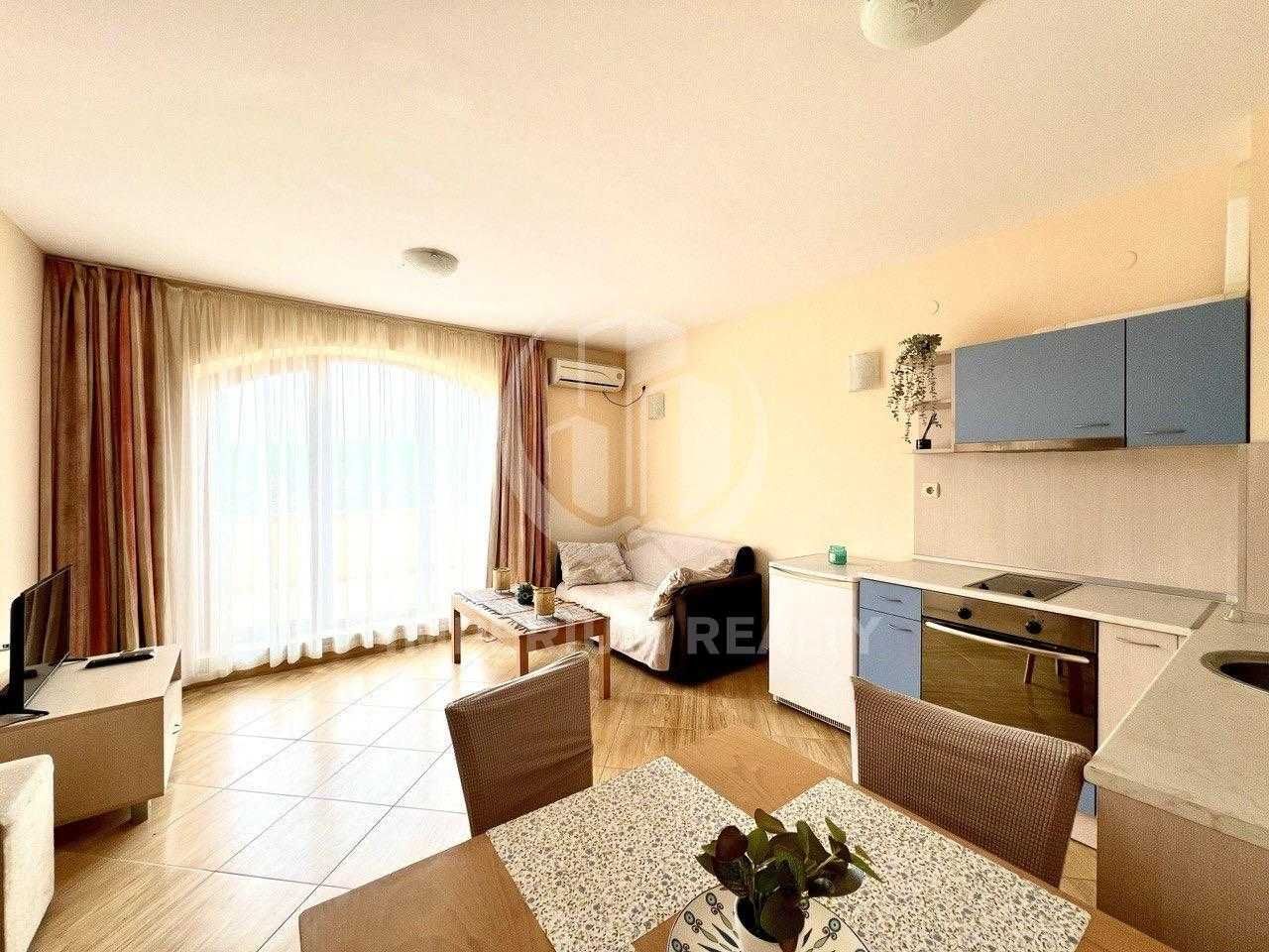 Продава се Двустаен апартамент в к.к. Слънчев бряг - 66 кв.м за 1031 €/кв.м - Снимка #3