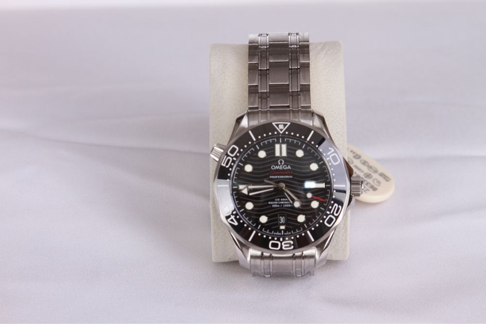 Omega Seamaster Diver 300M –  часы.