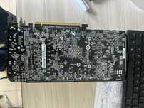 продавам карти Gigabite 580/8gb