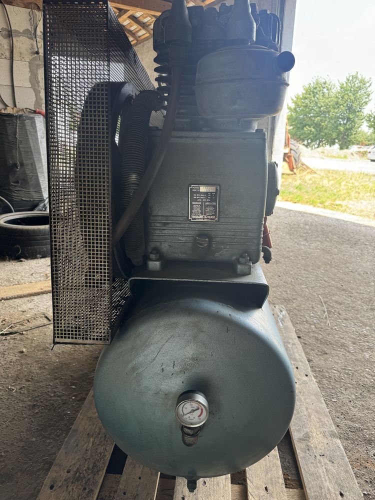 Compresor aer 3 kw 200 l