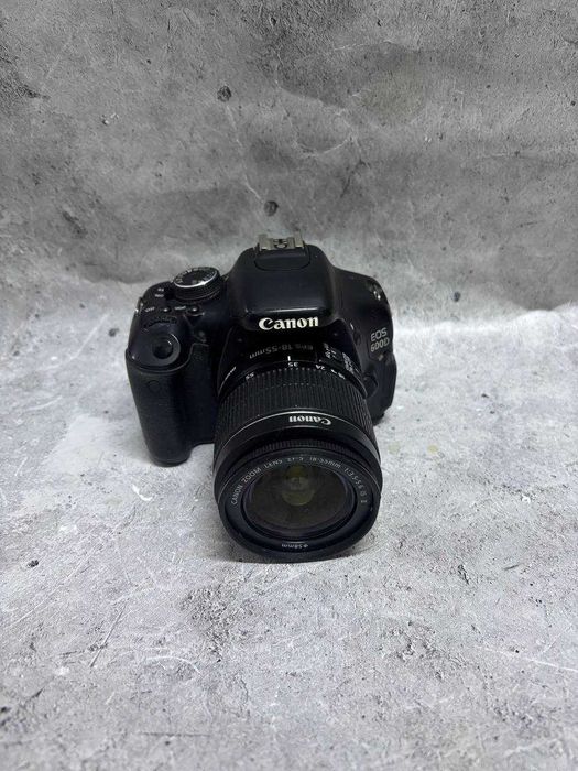 Фотоаппарат Canon 600D лот номер 758007