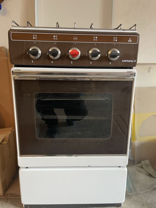 Продам газовую плиту Карпаты 17 б/у