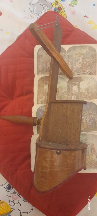 Stereoscop, dispozitiv pentru vizualizare tridimensională