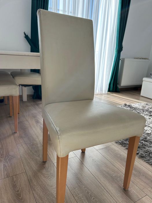 Scaune piele crem