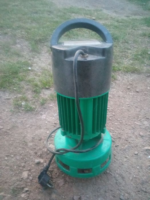 Насос дренажный 20000 почти новый