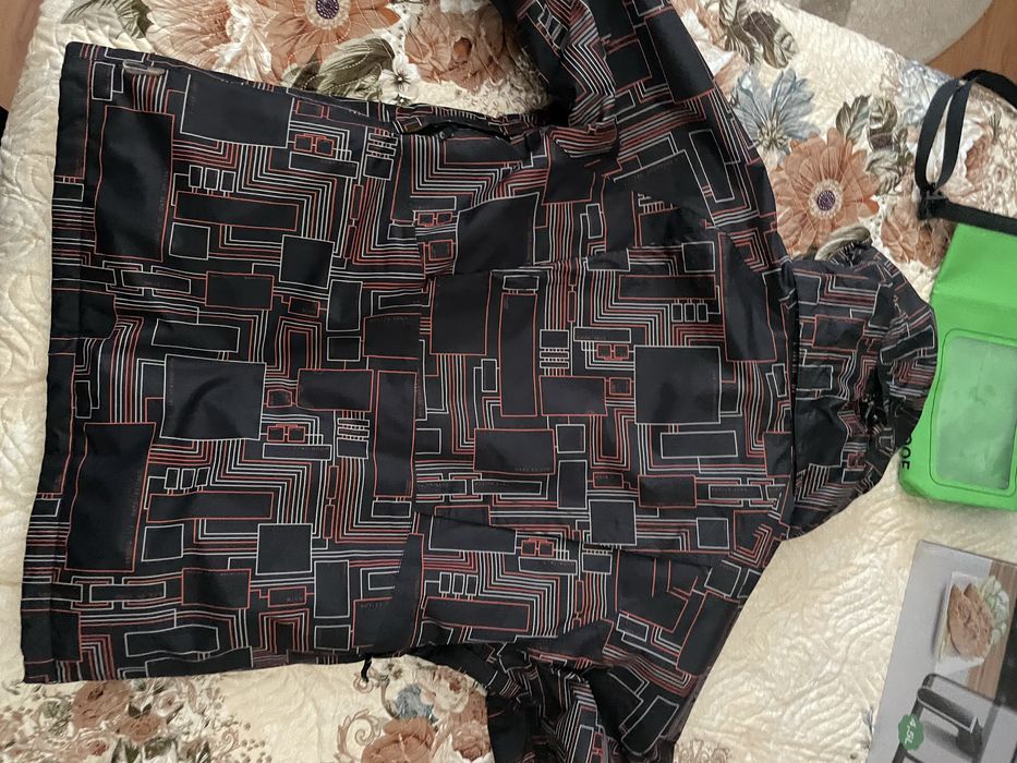 Jacheta de ski firefly marime S dar  e spre M stare perfecta