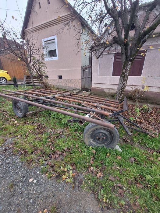 Remorca si căruță după tractor