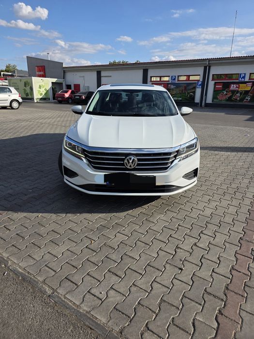 Vand urgent  Passat 2021 .2.0 l TSI BENZINA 190 CAI