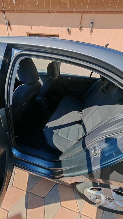 Volkswagen Jetta 2011