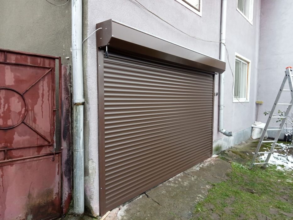 Usi garaj rulou Aluminiu