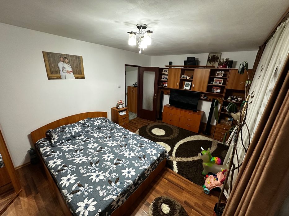 Vând apartament Câmpulung Moldovenesc