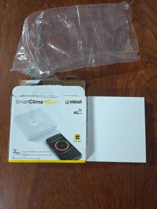 Termostat de perete Vimar 02913 4G LTE control local și de la distanță