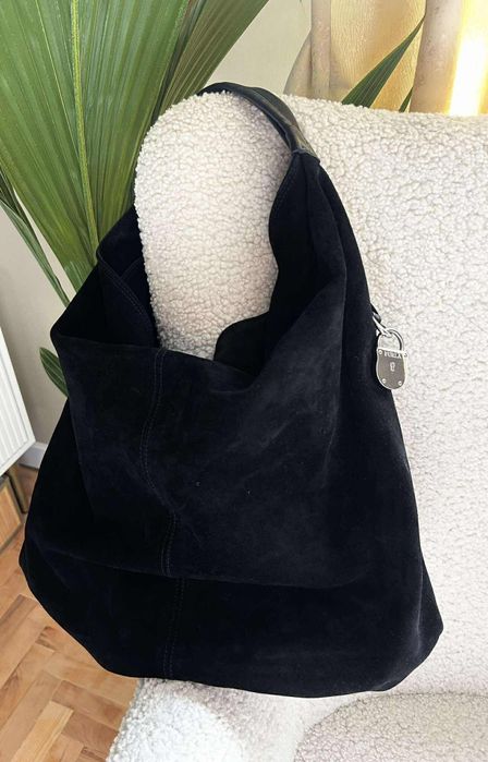 Furla Hobo голяма черна велурена чанта хобо
