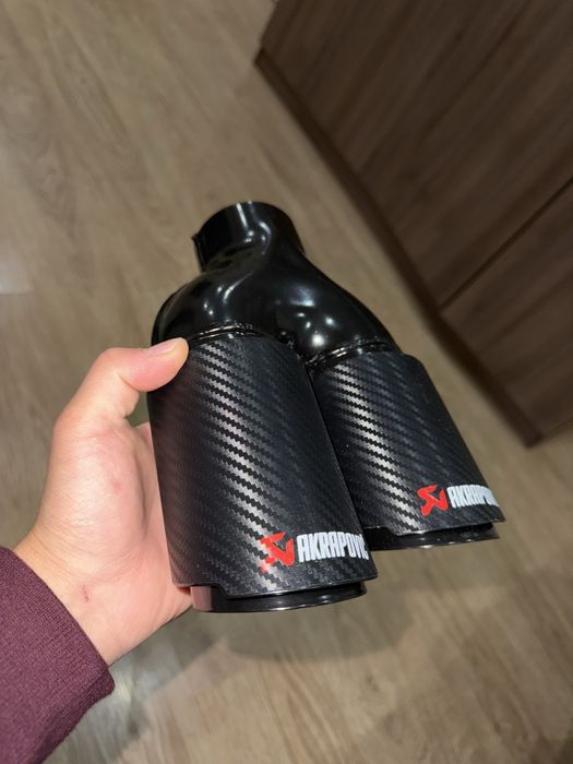 Чисто нови накрайници за ауспух akrapovic 2бр