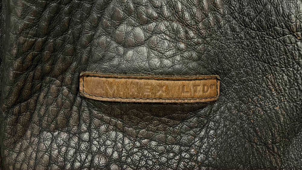 Продавам: Яке Avirex оригинално USA