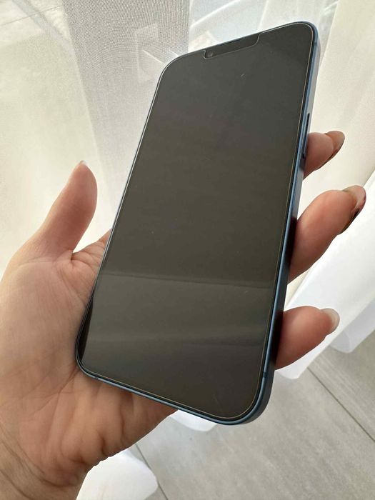 iPhone 13 impecabil