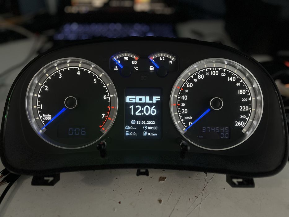 Километраж за Golf 4 с 3DColorMFD