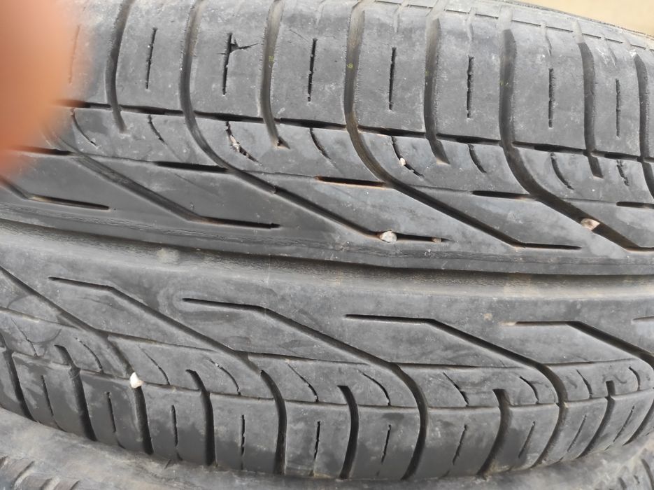 Roata audi anvelopa Pirelli aproape noua