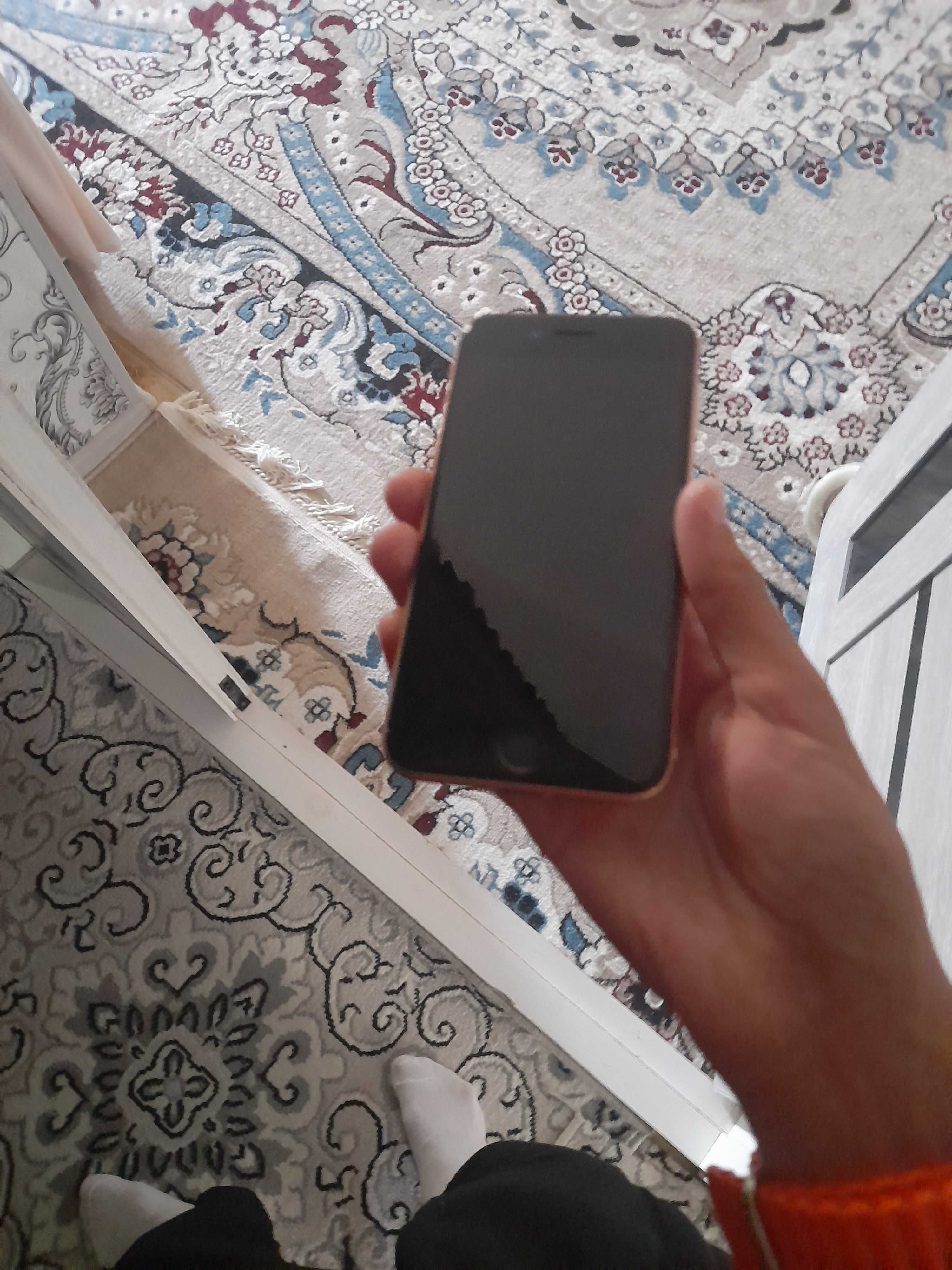 Продам iPhone 8 64GB | Обновлённый корпус и экран | Частично рабочий