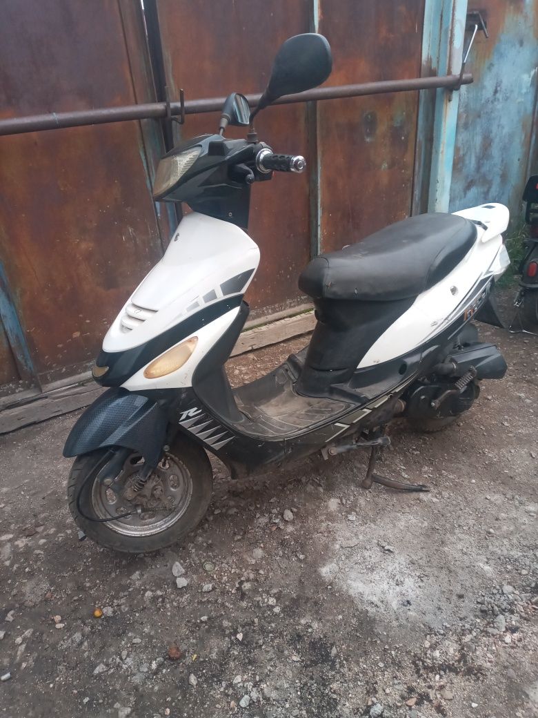 Продам скутер метеор