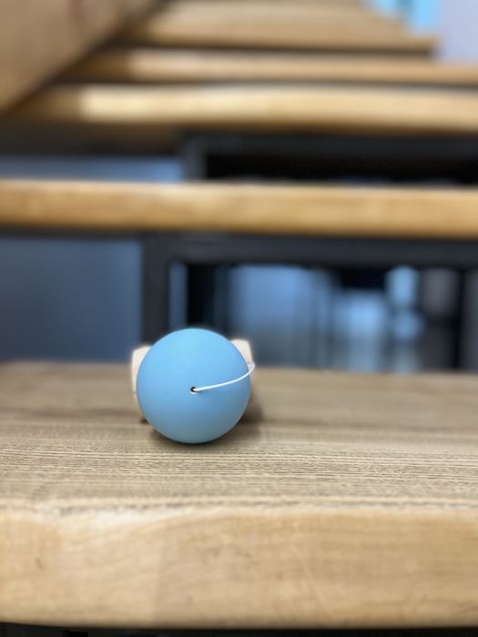 Kendama colorată în albastru