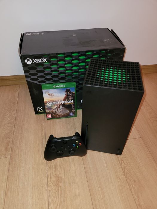 Consolă XBOX SERIES X in stare perfecta