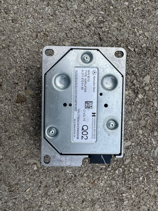 Harman Kardon усилвател мерцедес w211 w219 / mercedes