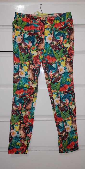 Pantaloni viu colorati inpuff