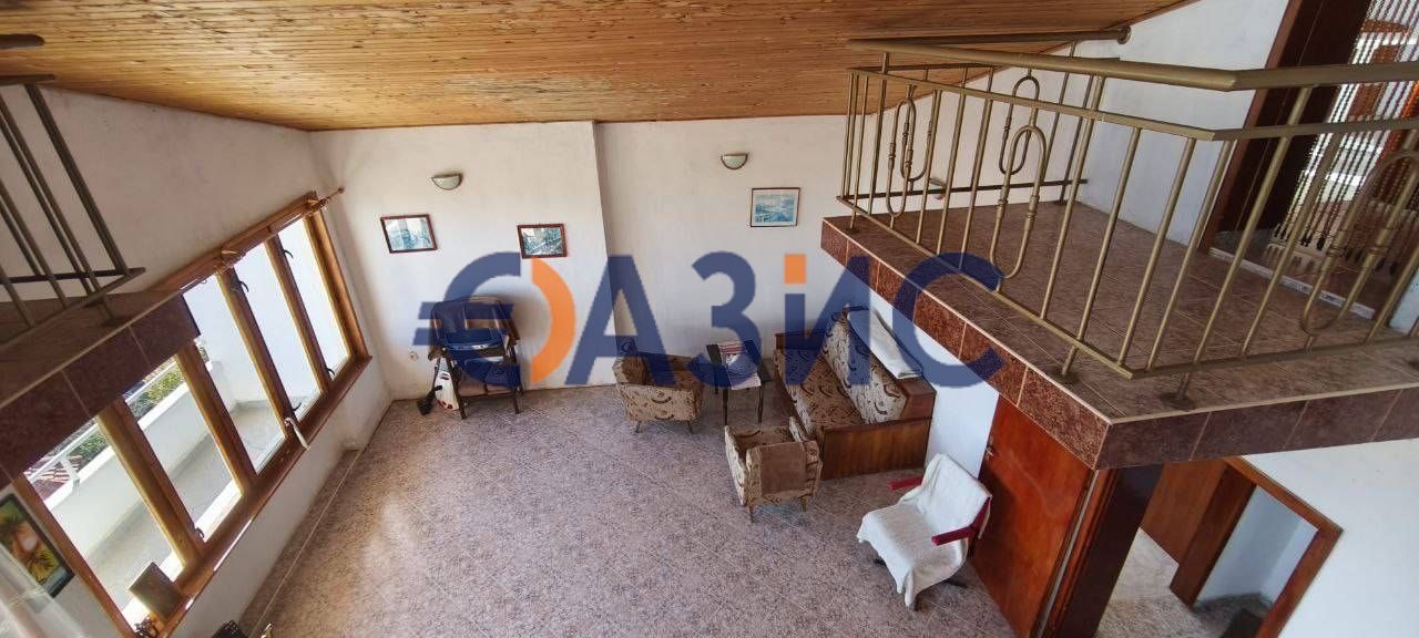 Спешна продажба-450 евро / кв. м.!Къща 6-етажна 800 кв. м. с изглед