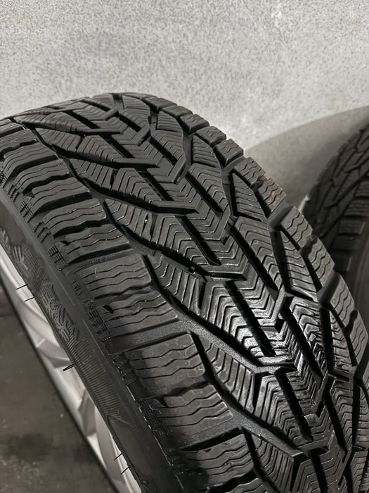 CAUCIUCURI IARNĂ 225/55/R17 , dot 2024