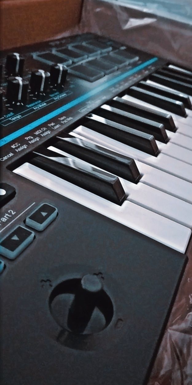 Nektar Impact LX Mini – професионална, компактна MIDI клавиатура