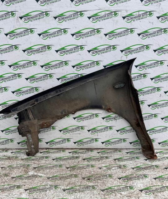 Aripa fata dreapta Volkswagen VW Polo a 3-a generatie 6N (facelift)