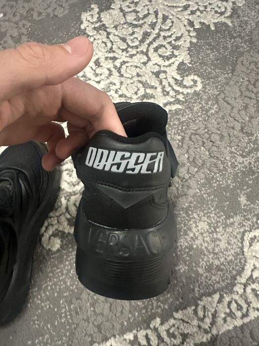 Versace odissea negri