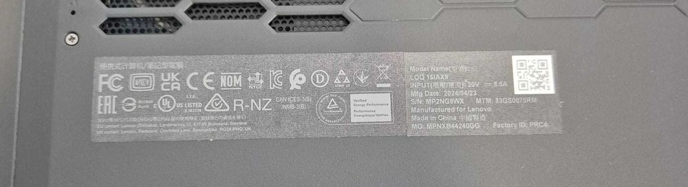 Laptop Lenovo LOQ15IAX9 (AG32 B27538.1) 2 ANI GARANTIE!