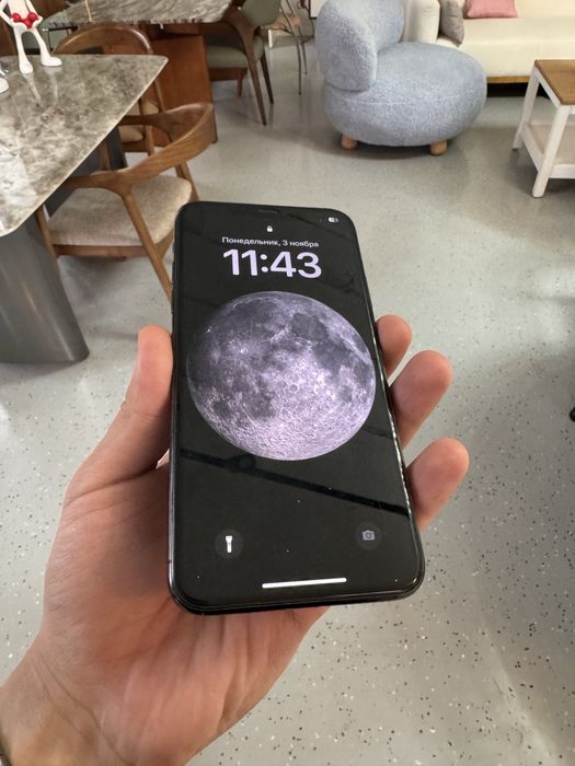 Продам iPhone 11 pro max 64 GB