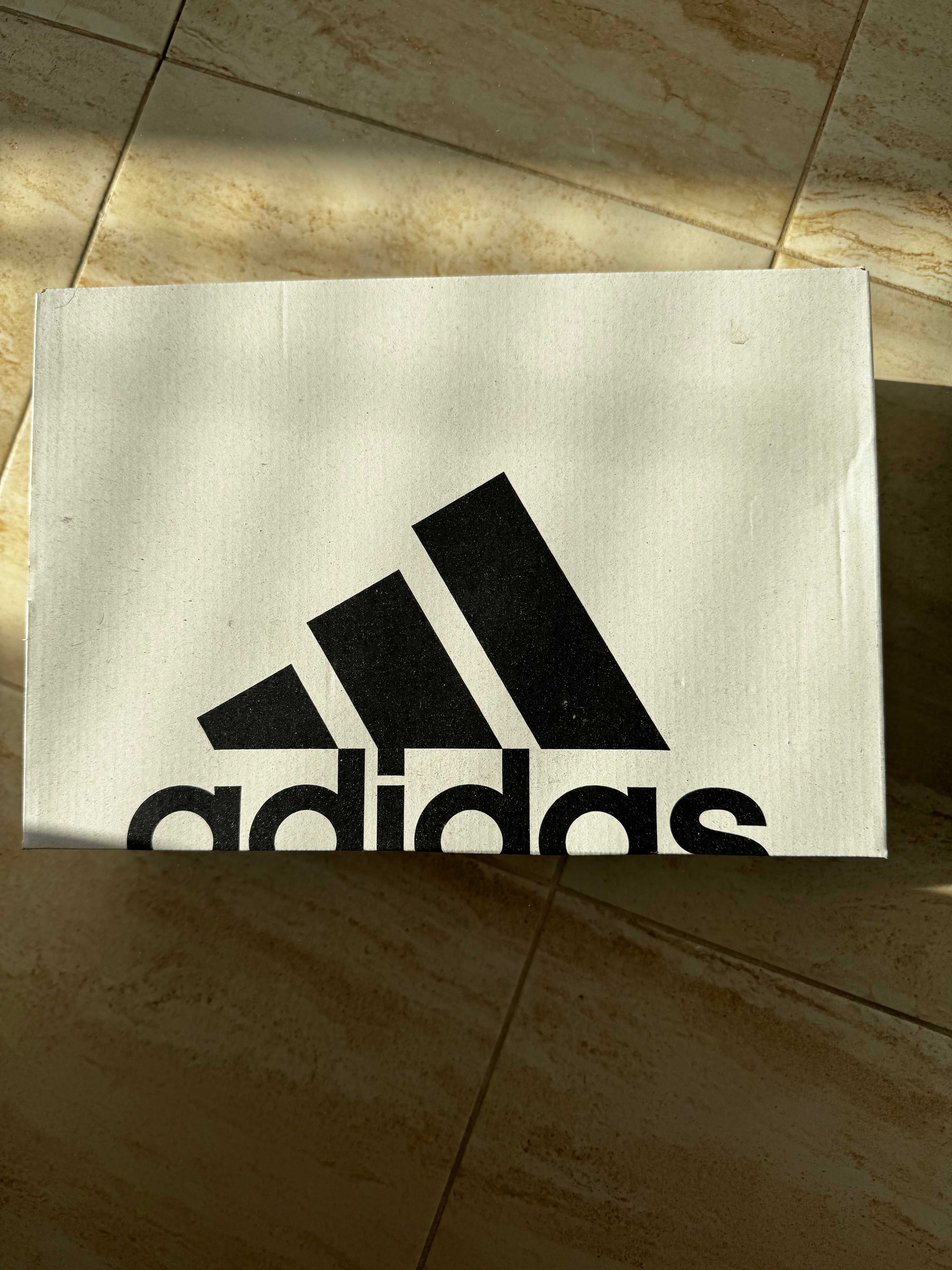 Мъжки Обувки - Adidas - 42 номер
