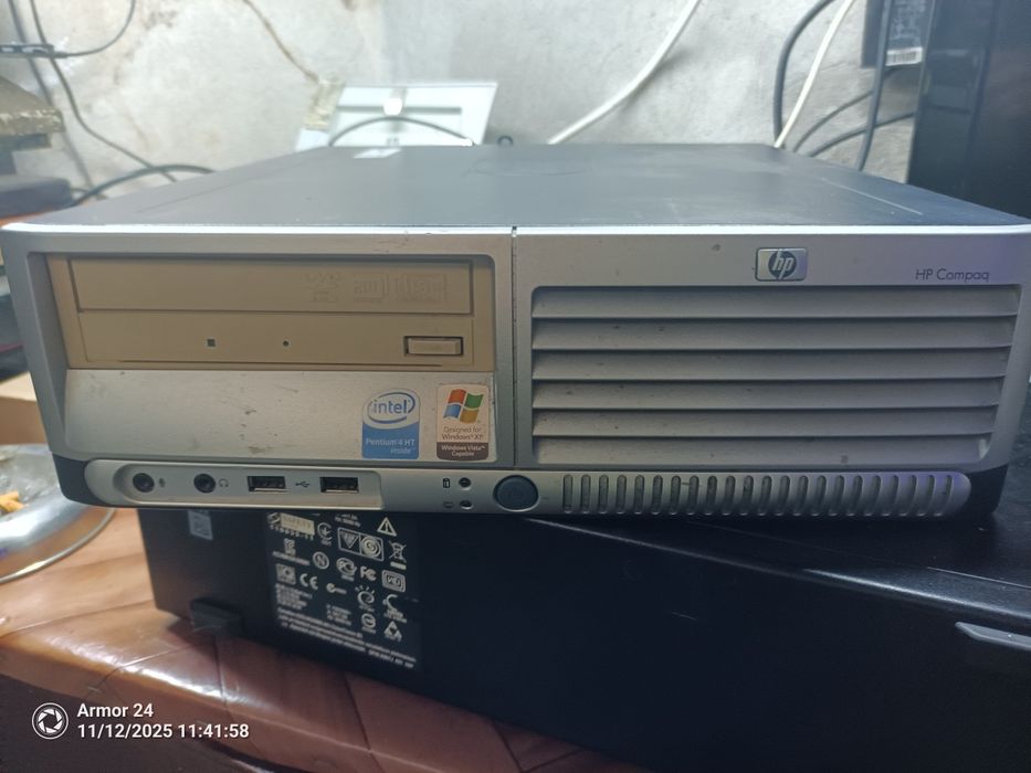 HP COMPAQ. 3GB ram. 320 GB hdd