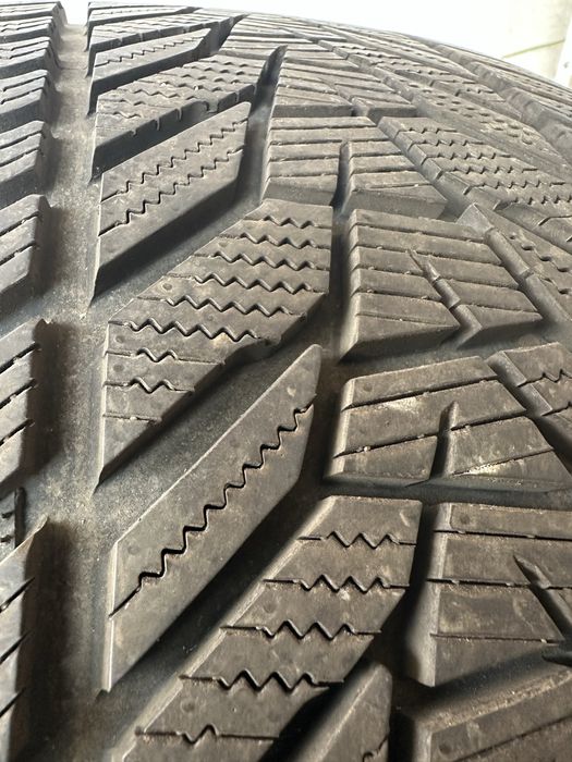 285/30/20 Hankook dot22 нови