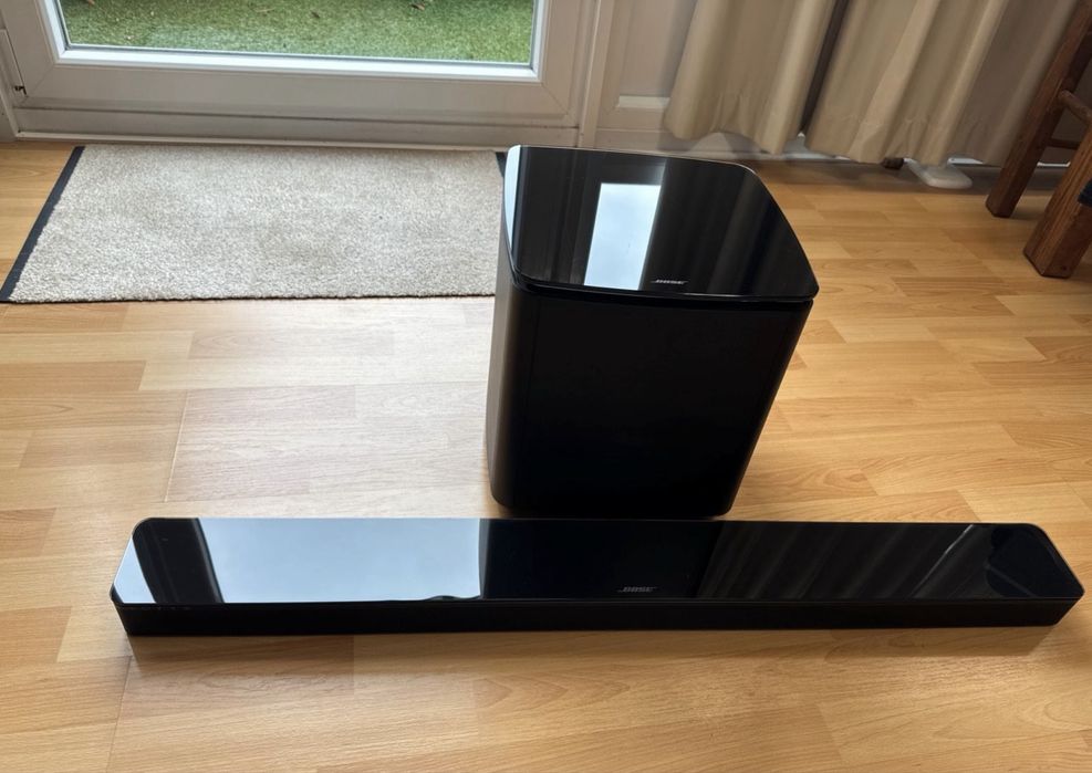 Bose SoundTounch 300 + Boss BassModule 300/700 Soundbar audio system