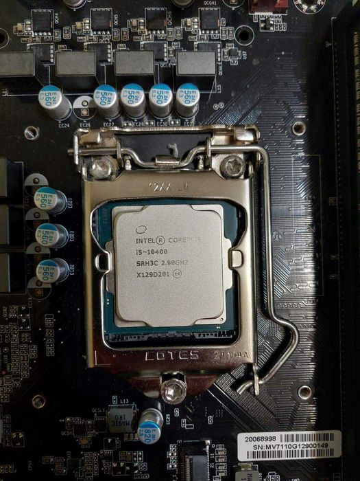 Intel i5 10400 + Medion B460H6 + 16GB Samsung 3200/2666