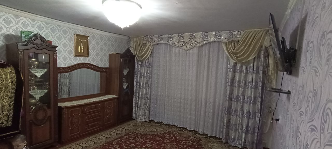 Уй ижарага берилади. Узок муддатга оилага берилади.
