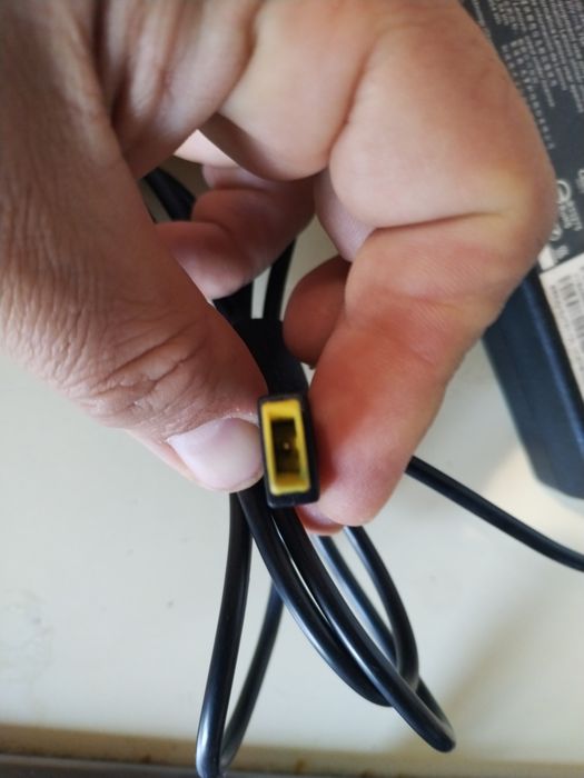 Incarcator alimentator laptop Lenovo 20V 6,75a 19v 6,66A