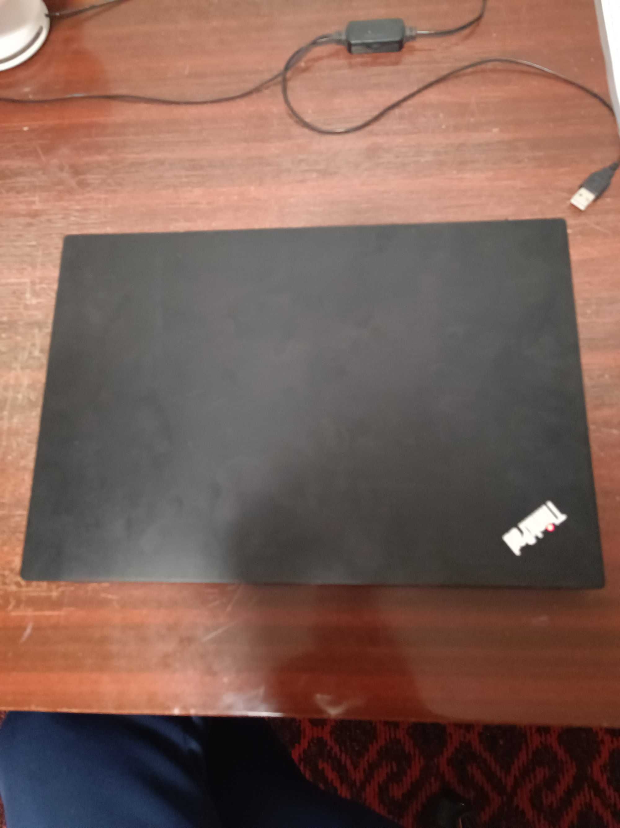 Lenovo ThinkPad AMD Ryzen 5 3500U sotiladi