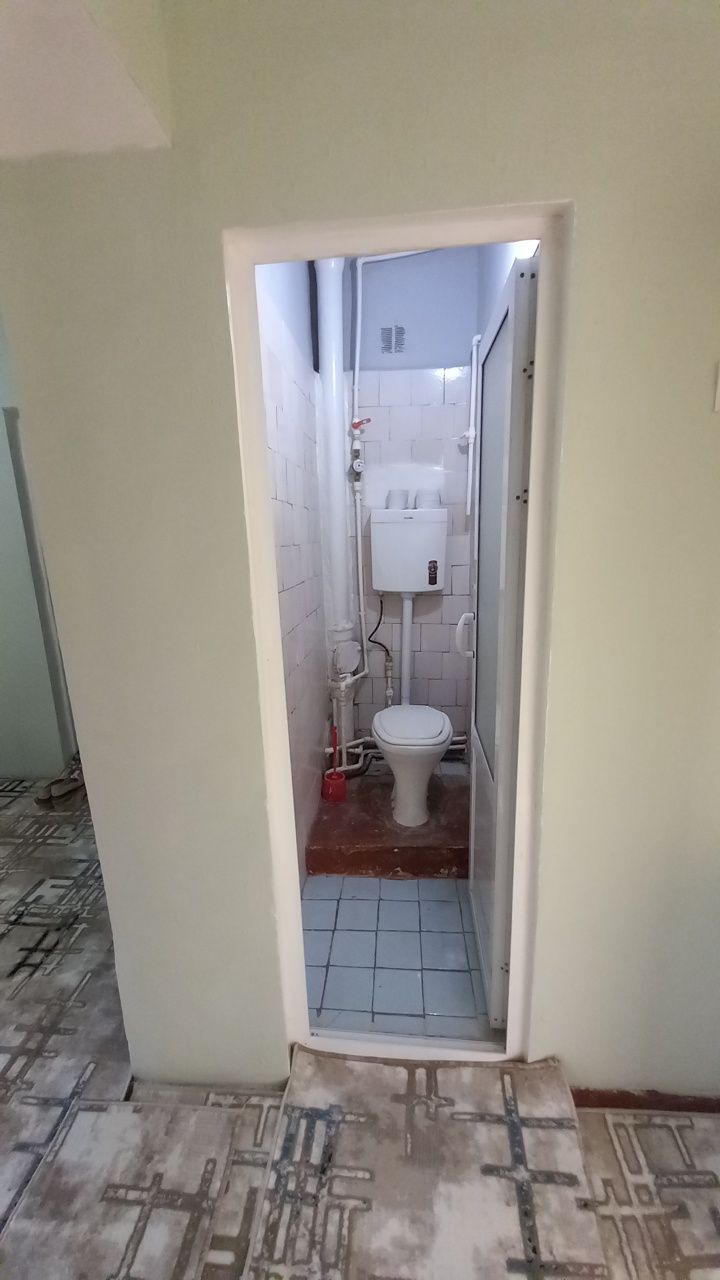 kvartira sotiladi.