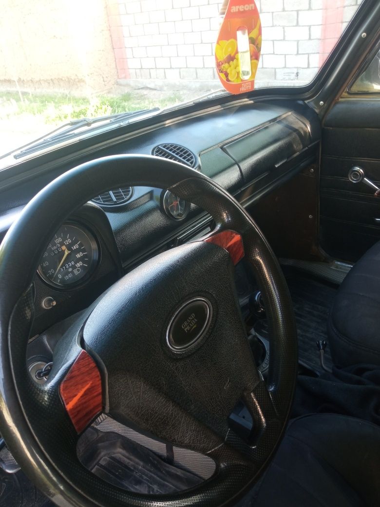 Lada 2106 Qiziriq tuman