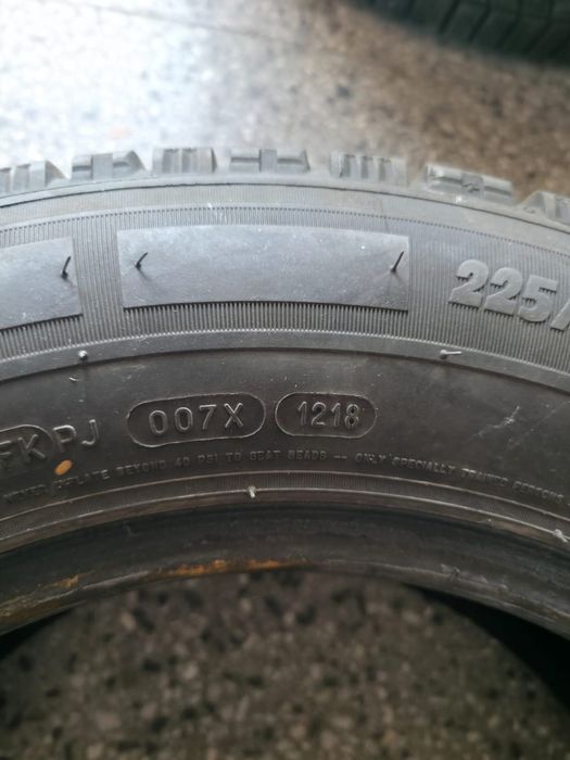 2бр Зимни гуми Michelin Agilis 225/65/16C, dot 1218, 7mm.