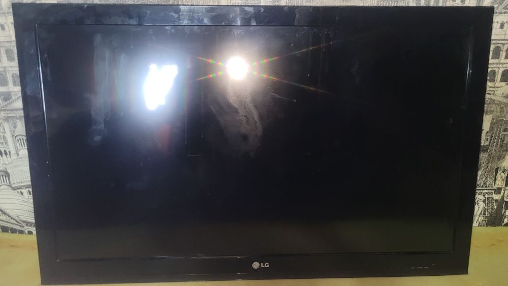 Телевизор LG 42 диоганаль