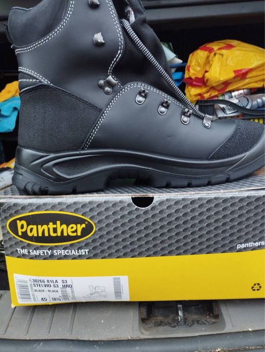 Работни обувки с бомбе чисто нови