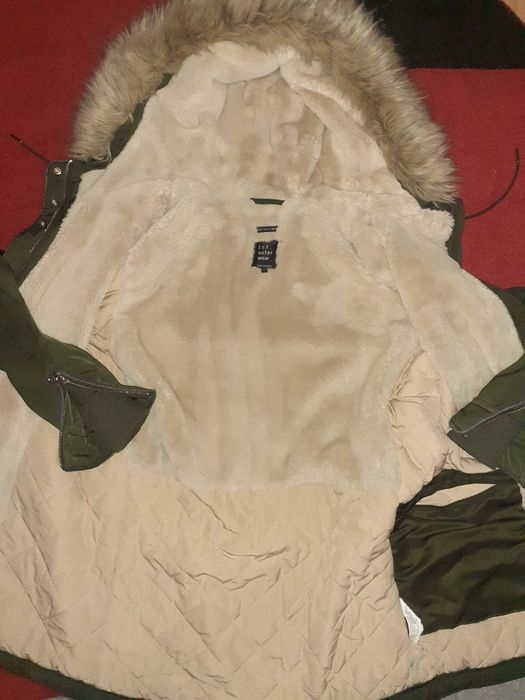 Jachetă iarnă parka super călduroasă-îmblănită,impermeabilă,antivânt.